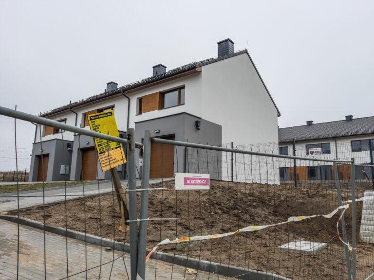 Na zdjęciu z 2019 r. budowa domów w Gdańsku