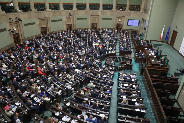 Mieszkaniowe poprawki podzieliły koalicję