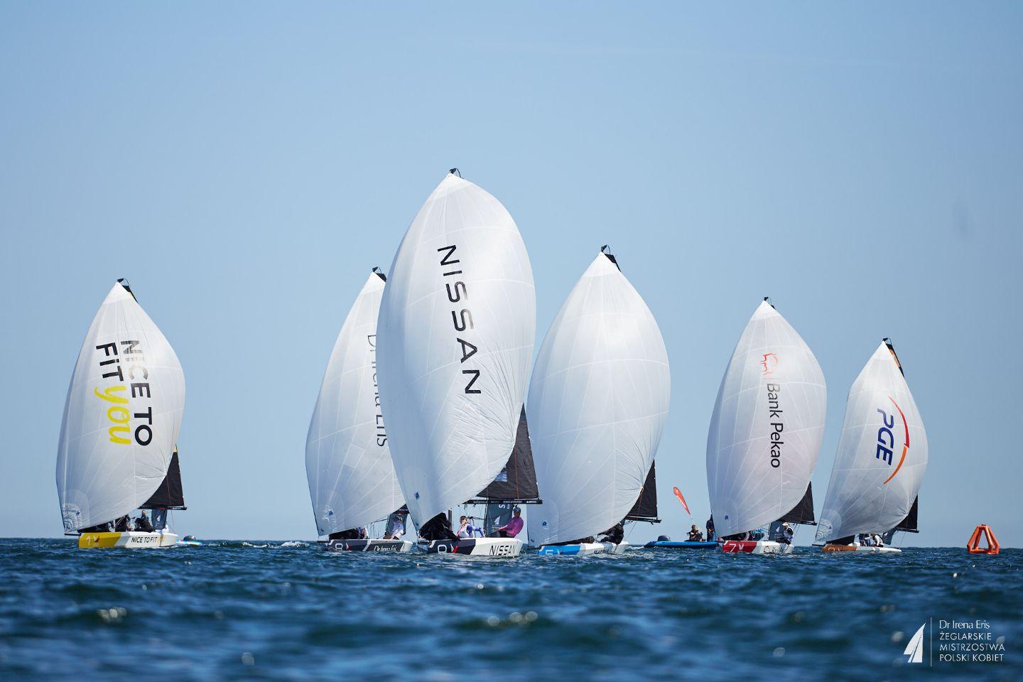 Na zdjęciu rywalizacja podczas Polskiej Ligi Żeglarskiej