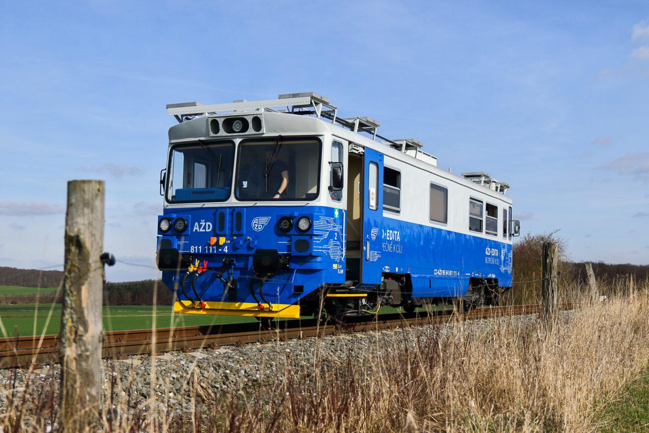 Na zdjęciu autonomiczny pojazd z Czech.