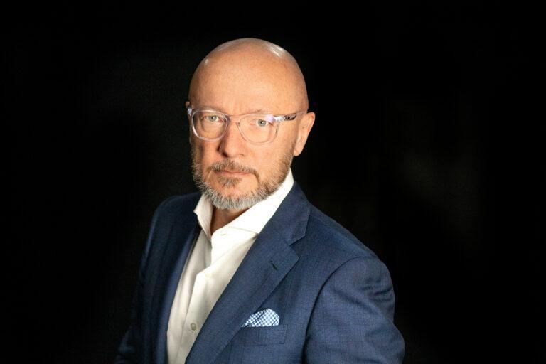 Na zdjęciu prezes Vinci Bartosz Drabikowski