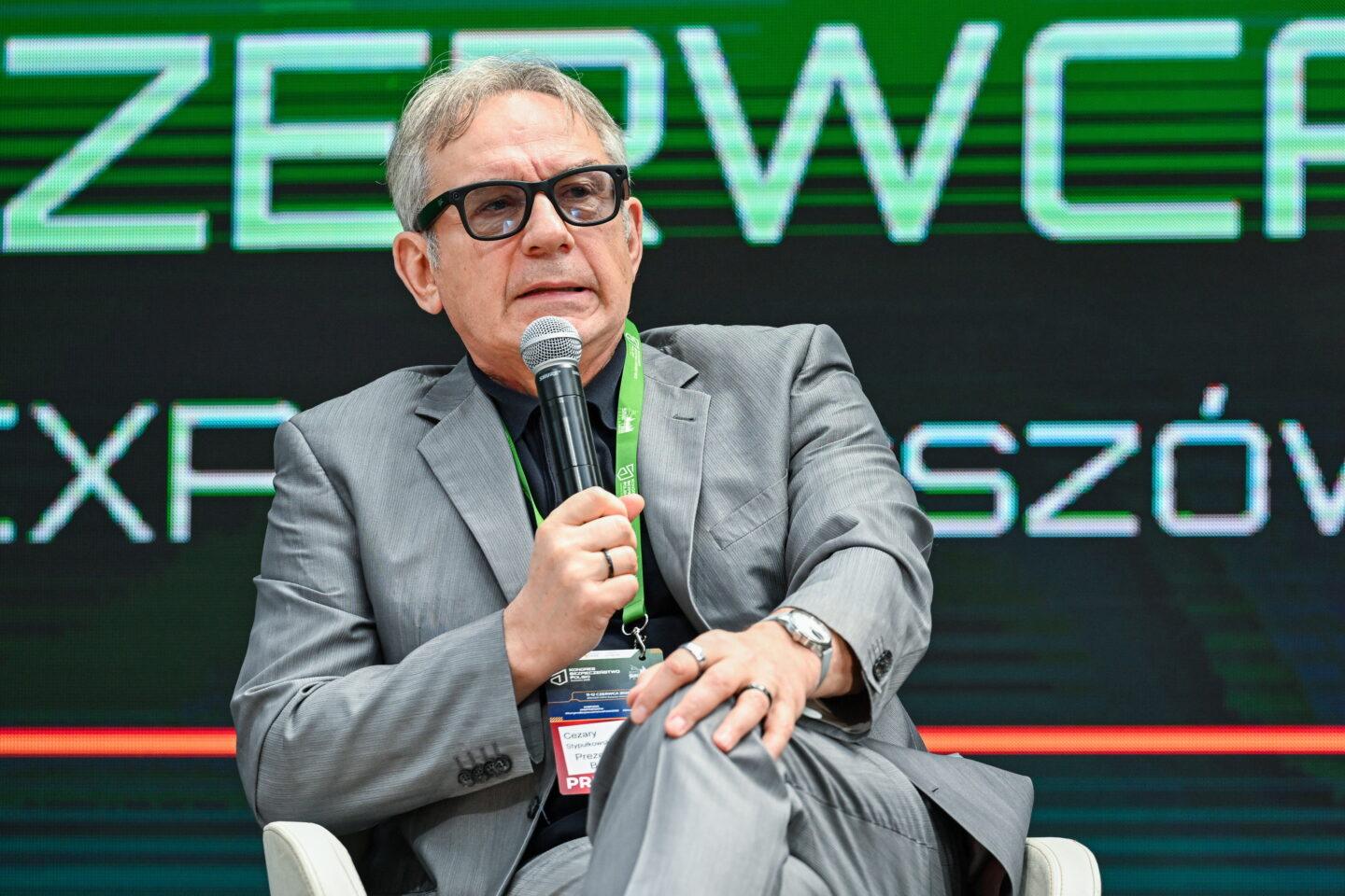 Prezes Banku Pekao Cezary Stypułkowski na zdjęciu z czerwca 2025 r.