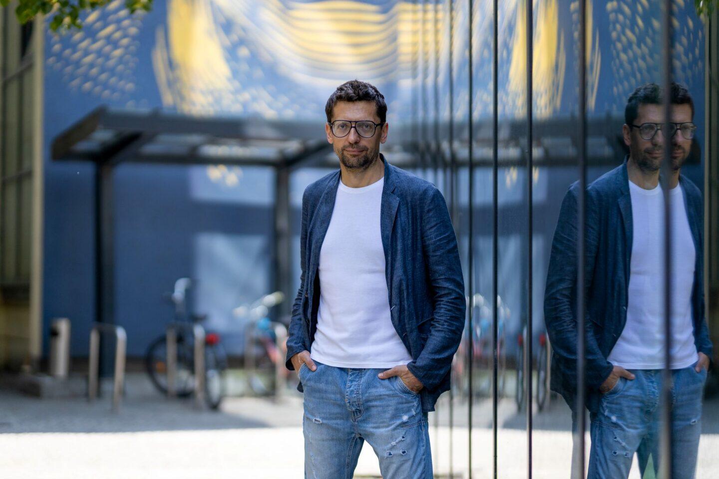 Dariusz Żuk, współzałożyciel AIP Seed. Zdjęcie portretowe.