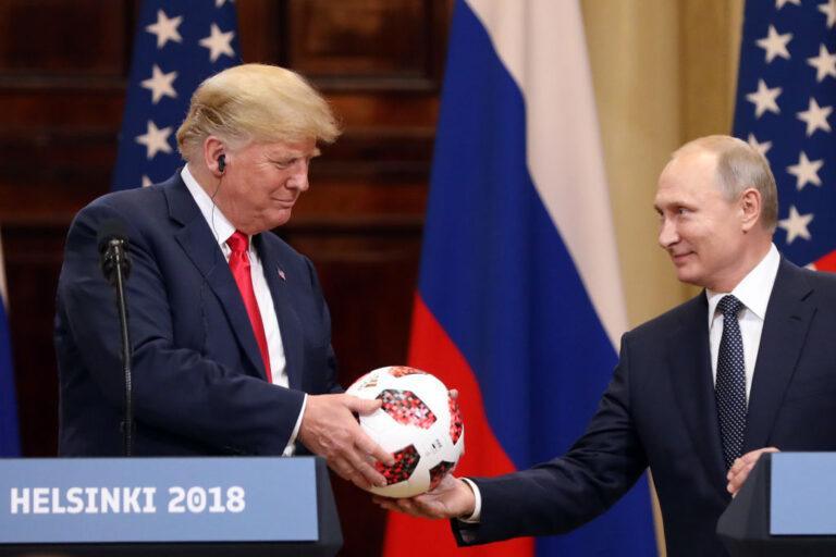 Na zdjęciu Donald Trump i Władimir Putin w Helsinkach w 2018 r.