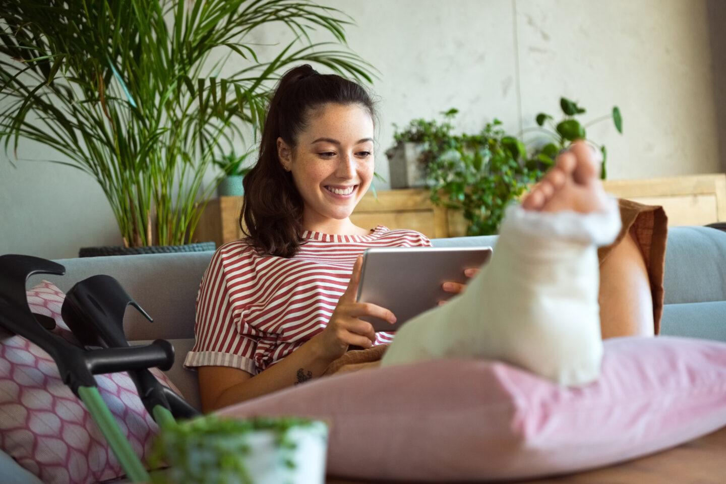 Jak pokazuje badanie Ariadna na zlecenie Unum z marca 2025 roku, aż 53 proc. osób aktywnych zawodowo doświadczyło w ciągu ostatniego roku problemów zdrowotnych. Fot. Getty Images