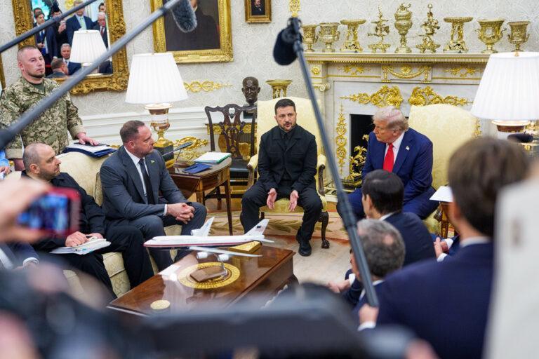 Na zdjęciu Wołodymyr Zełenski i Donald Trump