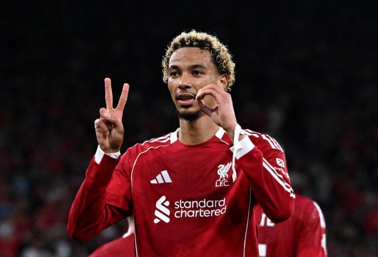 Radość Hugo Ekitike po golu dla Liverpoolu na Anfield