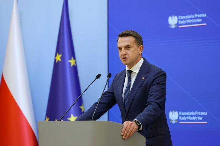 Na zdjęciu rzecznik rządu Adam Szłapka