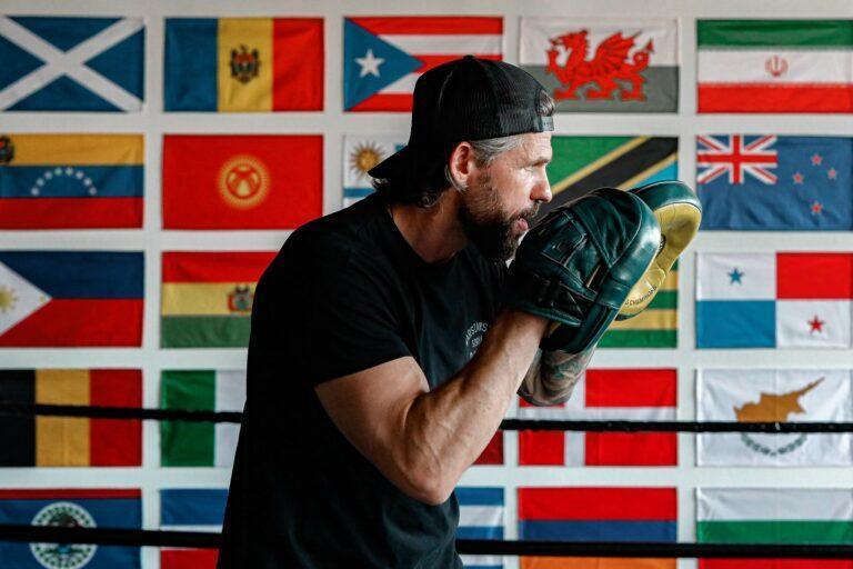 Na zdjęciu Jacek Dymowski, założyciel Warszawskiej Szkoły Boksu