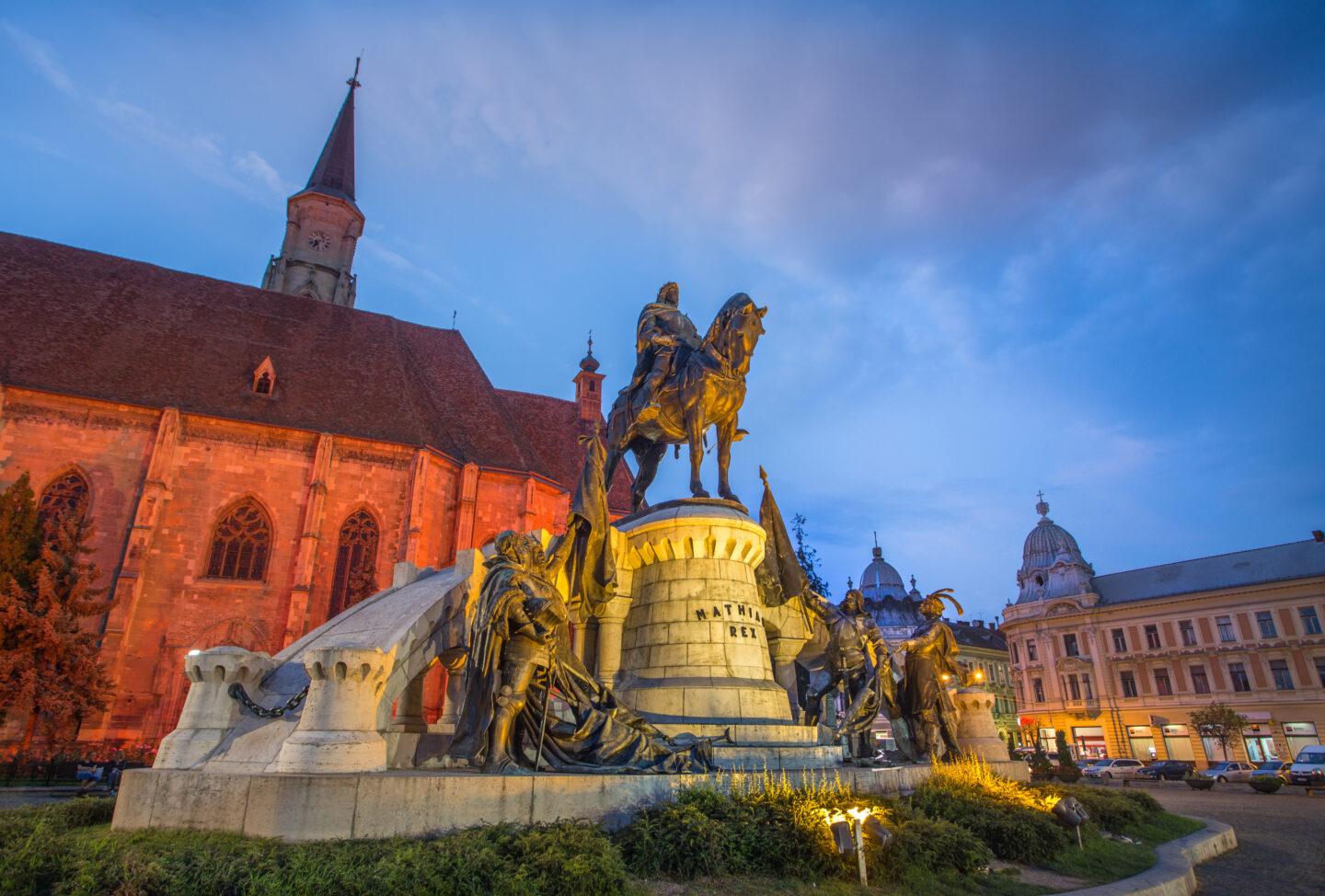 Kluż-Napoka bywa określana rumuńskim Krakowem. To właśnie tu powstanie drugi w Rumunii system metra. Swoją podziemną kolej miejską chce mieć również Kraków. (fot. Prisma Bildagentur/Universal Images Group)