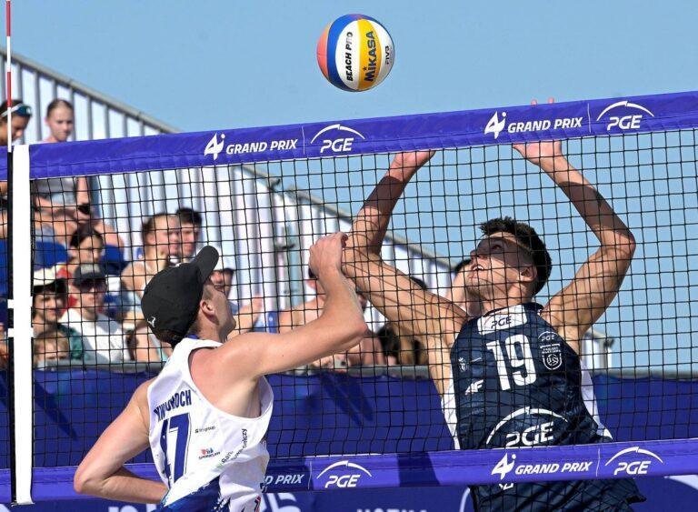 Na zdjęciu: Mecz siatkówki plażowej