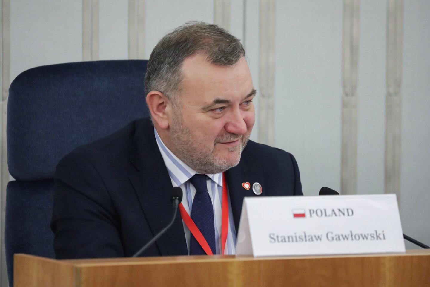 Na zdjęciu Stanisław Gawłowski w Senacie