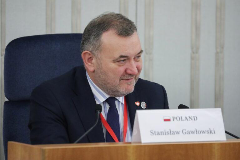 Na zdjęciu Stanisław Gawłowski w Senacie