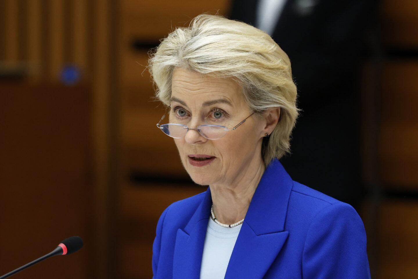 Ursula von der Leyen, przewodnicząca Komisji Europejskiej, przemawia podczas konferencji biznesowej w Tokio, w Japonii, w środę 23 lipca 2025 r.