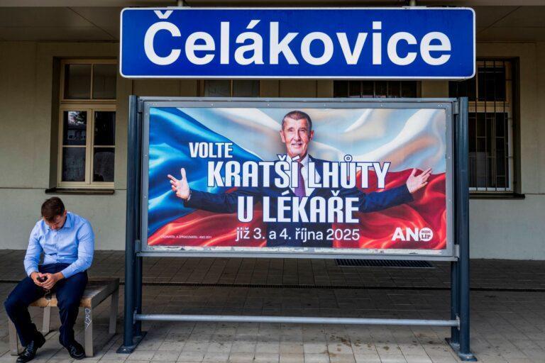 Na zdjęciu plakat wyborczy Andreja Babisza