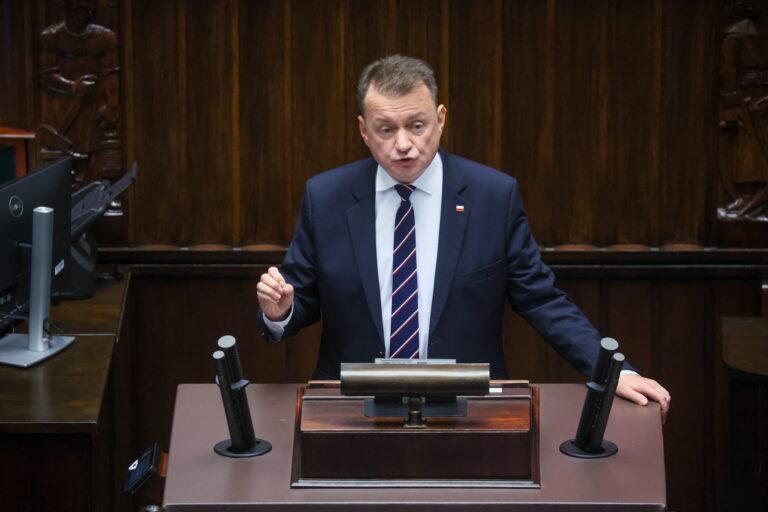 Poseł PiS Mariusz Błaszczak w Sejmie w Warszawie