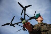 Prezentacja sprzętu wojskowego na terenie Instytutu Technicznego Wojsk Lotniczych (ITWL) w Warszawie.