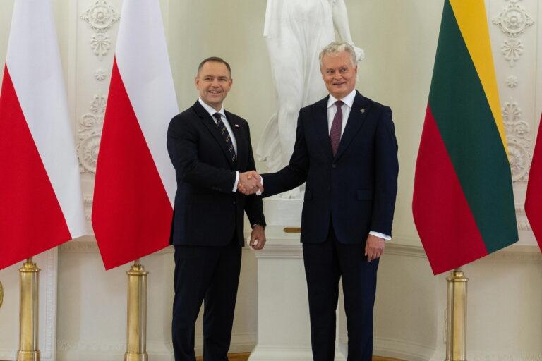 Karol Nawrocki, Gitanas Nauseda