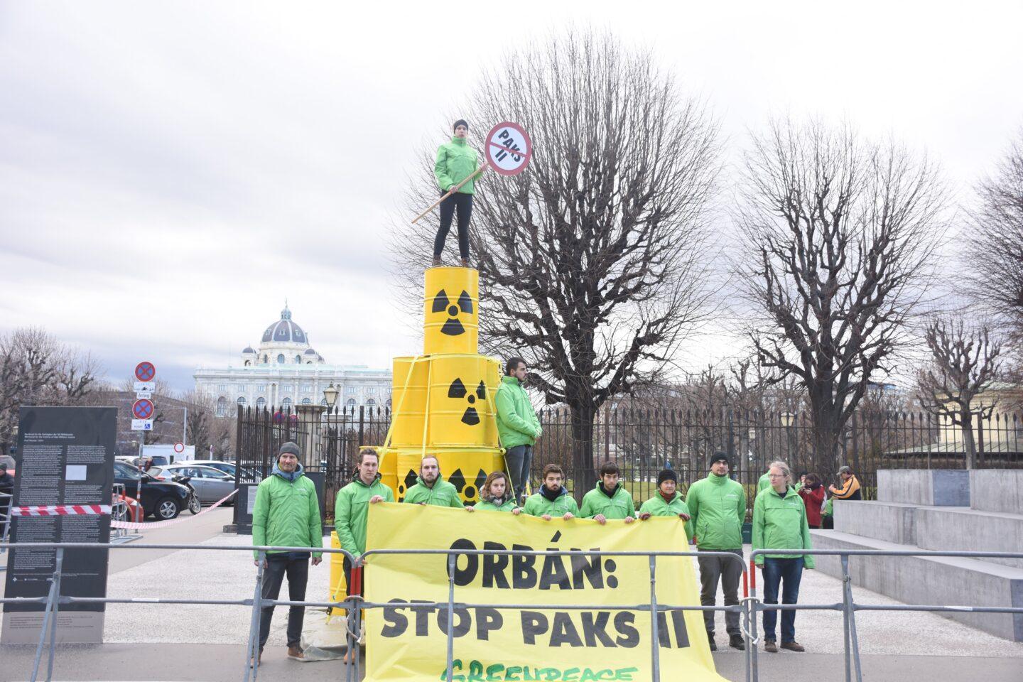 Austriacy od lat protestują przeciwko rozbudowie węgierskiej elektrowni atomowej. Ostatni wyrok TSUE to ich wielki sukces (fot. Askin Kiyagan/Anadolu Agency)