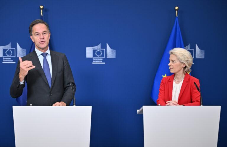 Sekretarz generalny NATO Mark Rutte (z lewej) i szefowa KE Ursula von der Leyen