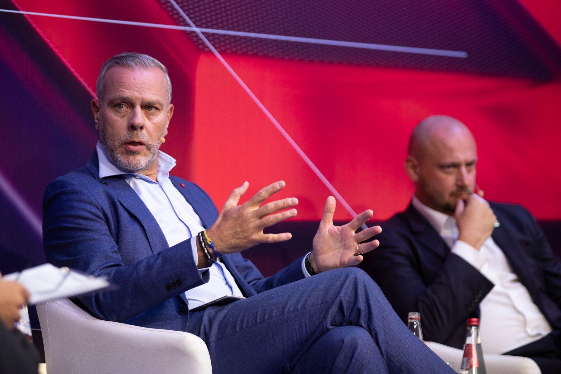 Forum ABSL, Ryga, emerytowany admirał Rob Bauer, szef komitetu wojskowego NATO w latach 2021-2025, oraz Jacek Siewiera, były szef Biura Bezpieczeństwa Narodowego.