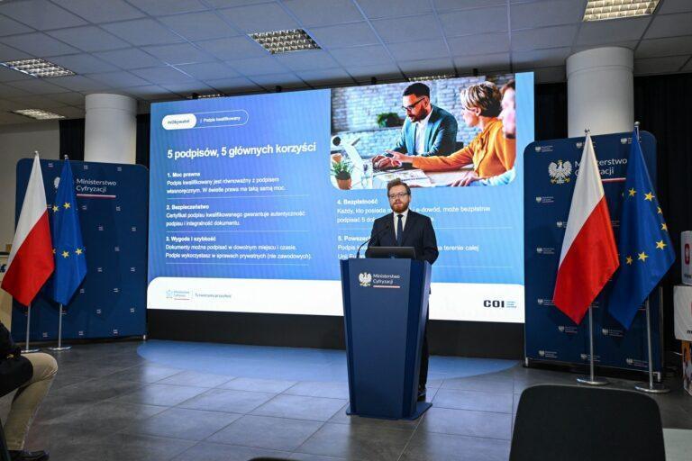 Na zdjęciu: wiceminister cyfryzacji Dariusz Standerski