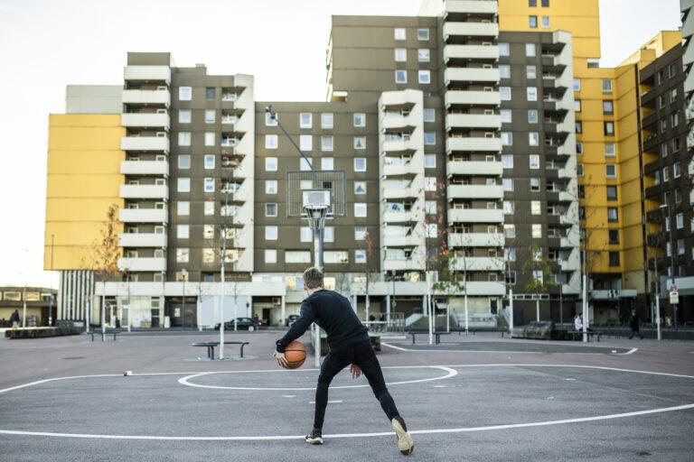 młodzież praca bezrobocie