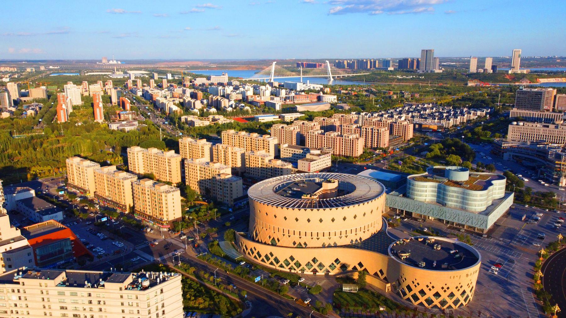 Miasto Kangbashi w Mongolii Wewnętrznej w Chinach. 