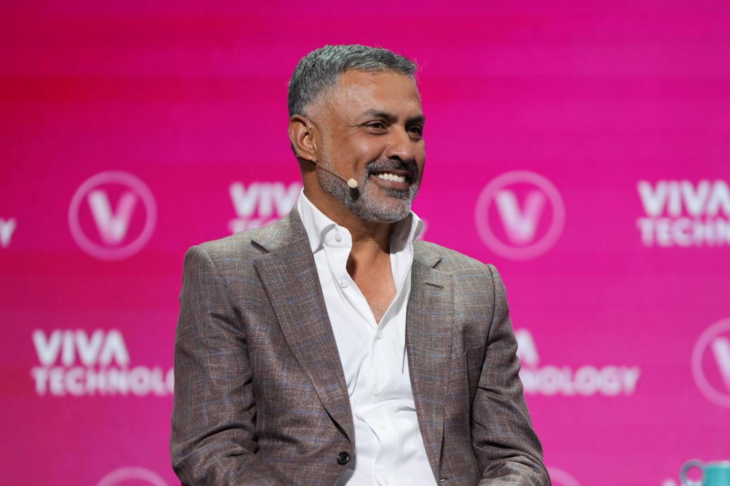 Nikesh Arora, szef Palo Alto Networks, jest przekonany, że AI w cyberbezpieczeństwie nie da się już zastąpić