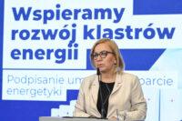 Minister środowiska Paulina Hennig-Kloska podczas konferencji prasowej dot. podpisania umów z klastrami energii, 30 października 2025 r. w siedzibie resortu w Warszawie