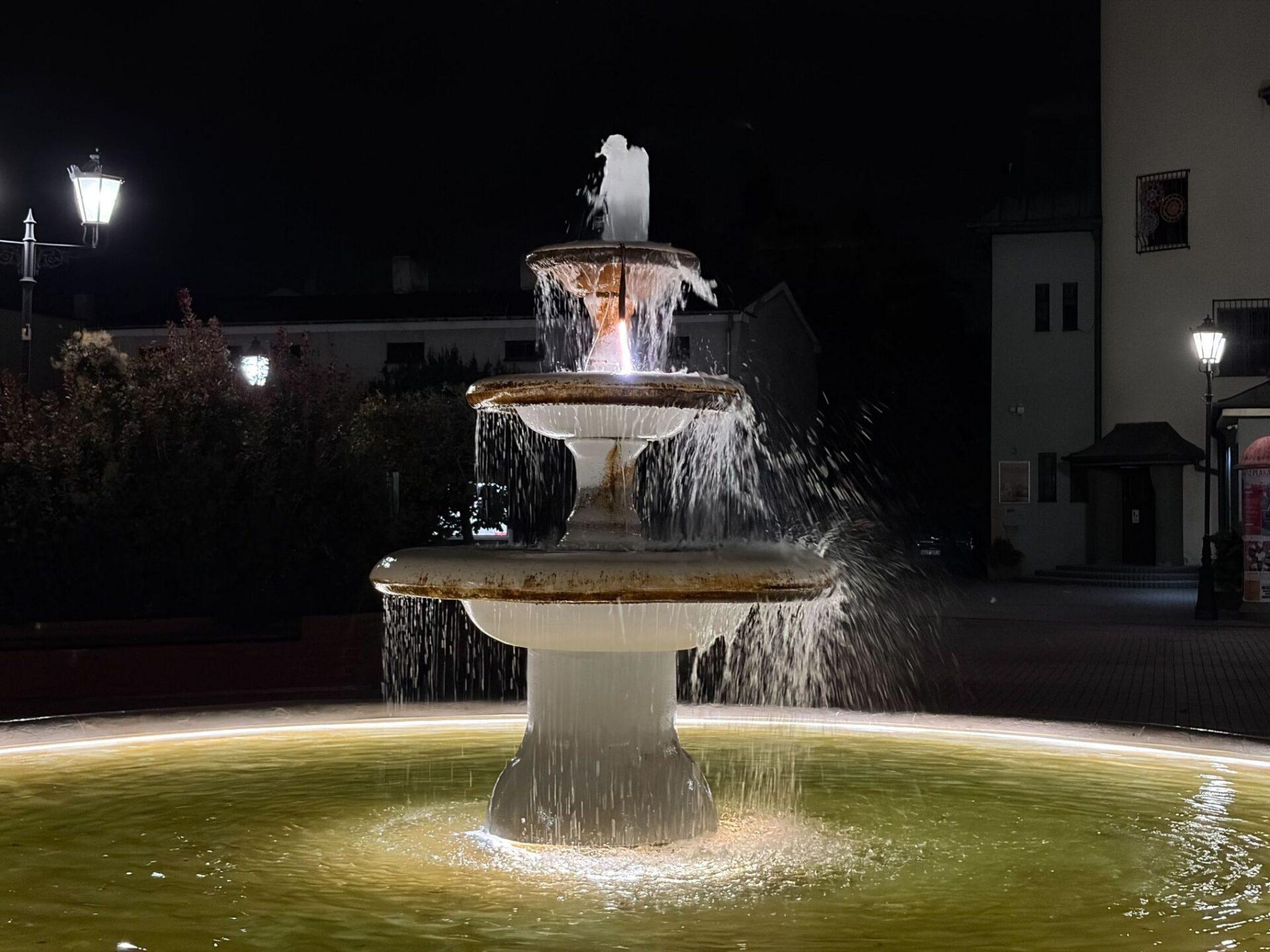 Na zdjęciu: Żyrardów nocą