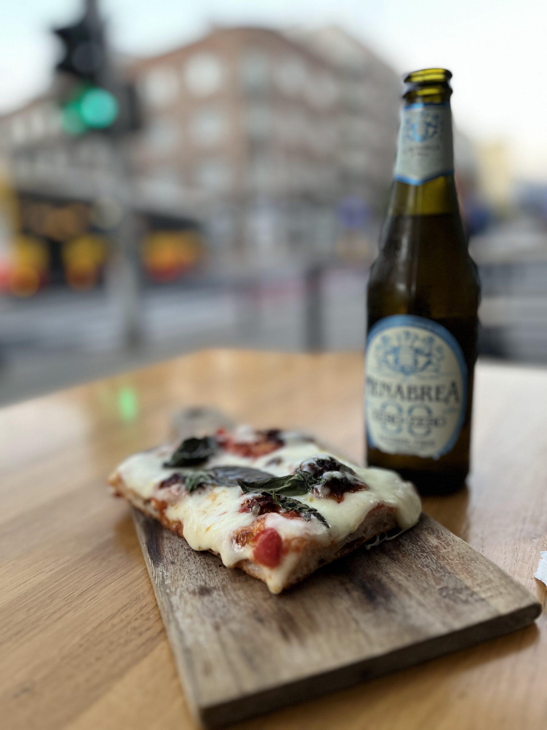 pizza rzymska w Va Bene na Powiślu