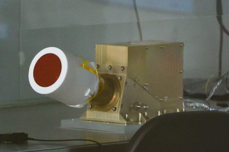 Na zdjęciu: polski instrument GLOWS