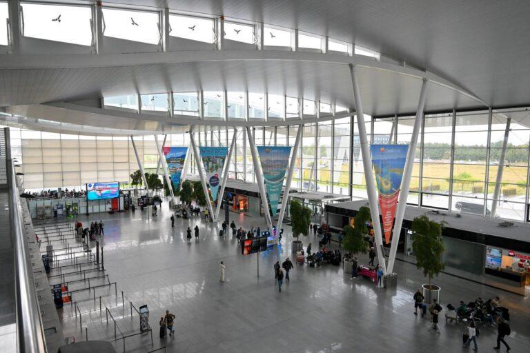 Na zdjęciu lotnisko we Wrocławiu