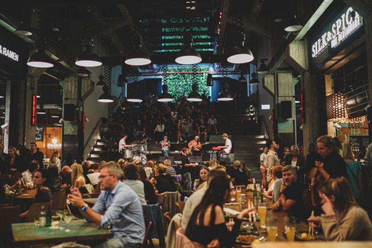 Food hall w Montowni