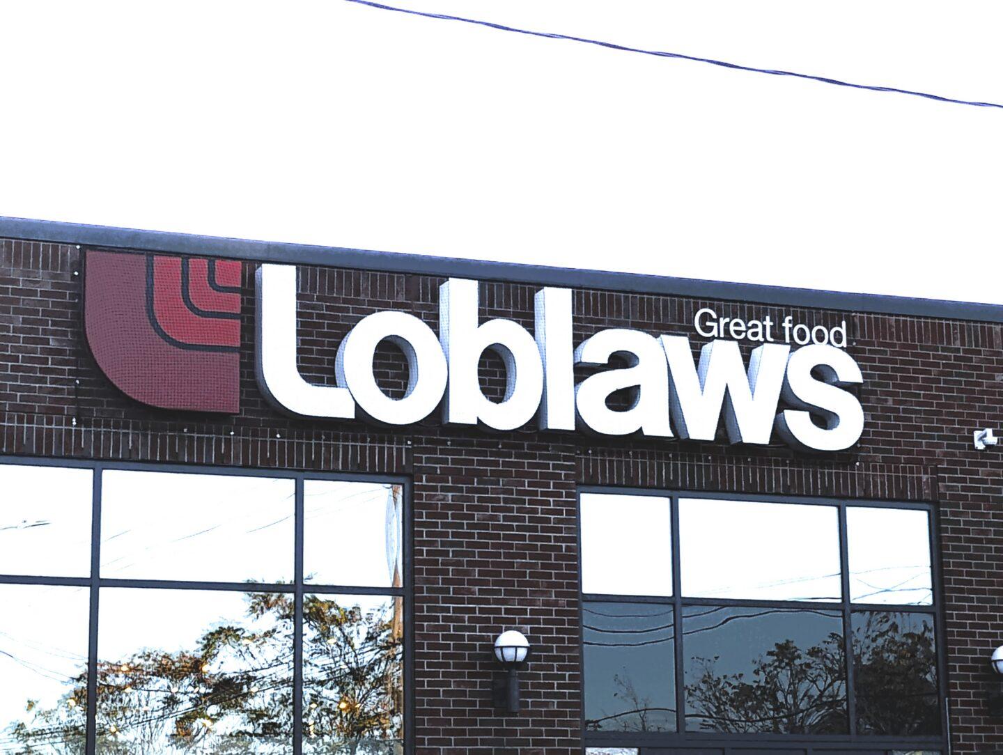 Regularne podwyżki o kilka centów doprowadziły do wzrostu ceny chleba z 1,42 do 3 dolarów kanadyjskich, znacznie szybciej niż rosły ceny żywności. Sprawa zakończyła się rekordową ugodą, a Competition Bureau ma teraz ścigać podobne praktyki w innych branżach.