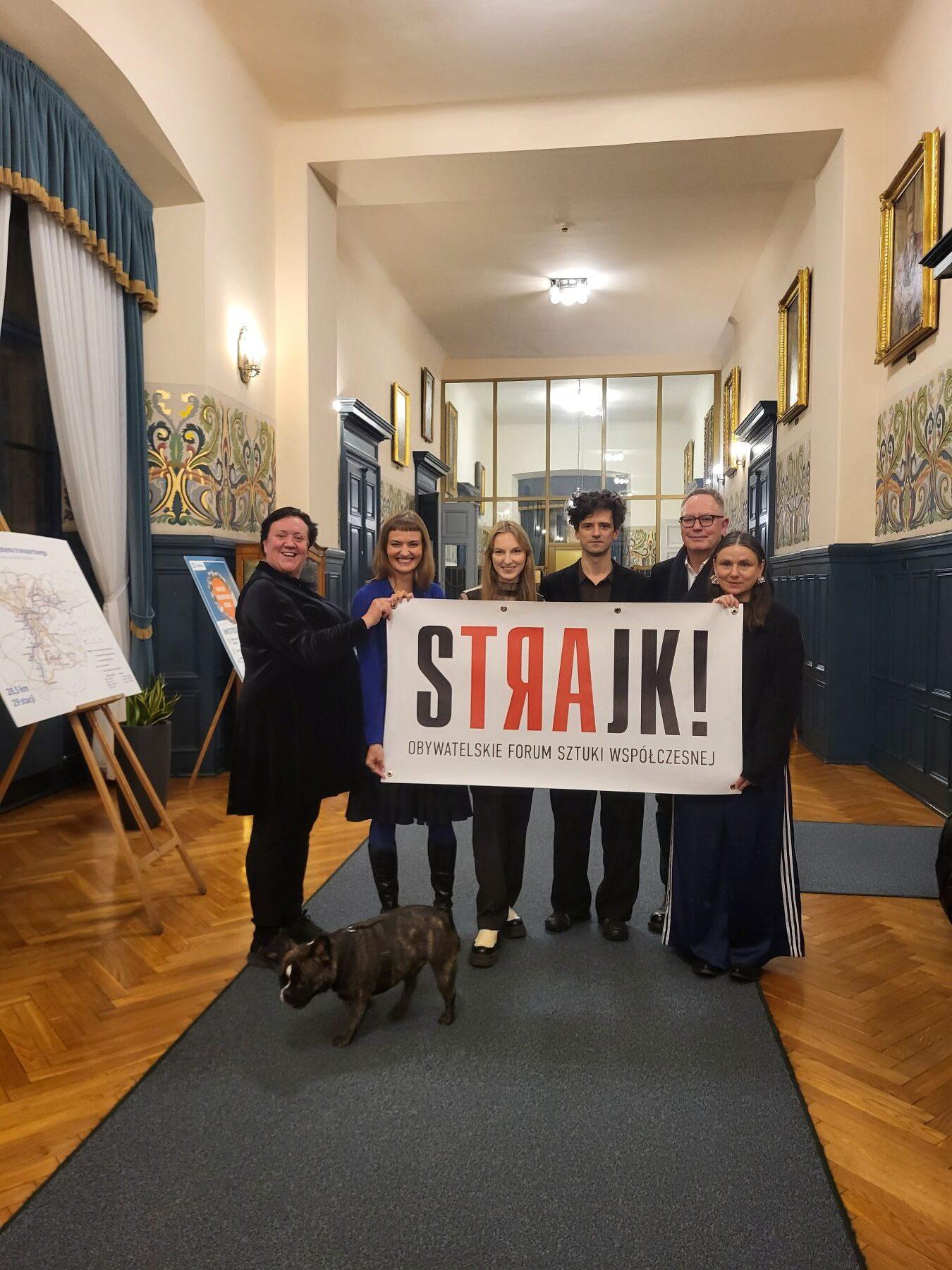 Praca artystów to też praca. Kraków podpisał umowę na stawki minimalne za udział w wystawach