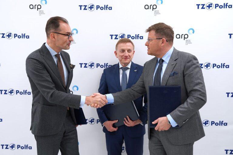 Na zdjęciu: przedstawiciele ARP i Polfy