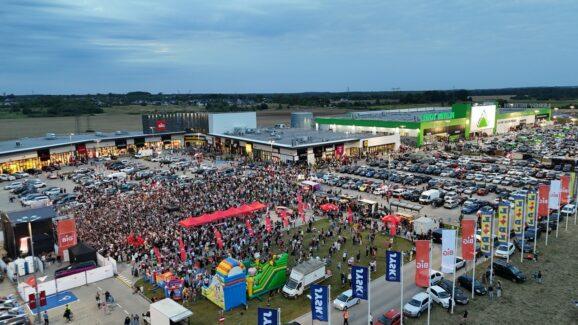 Parki handlowe rosną w siłę. Skąd się bierze dominacja tego formatu?