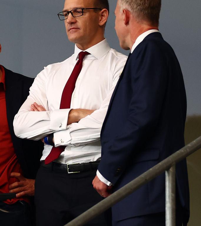 Czeski miliarder miesza na francuskiej scenie – Daniel Křetínský wkracza do TotalEnergies