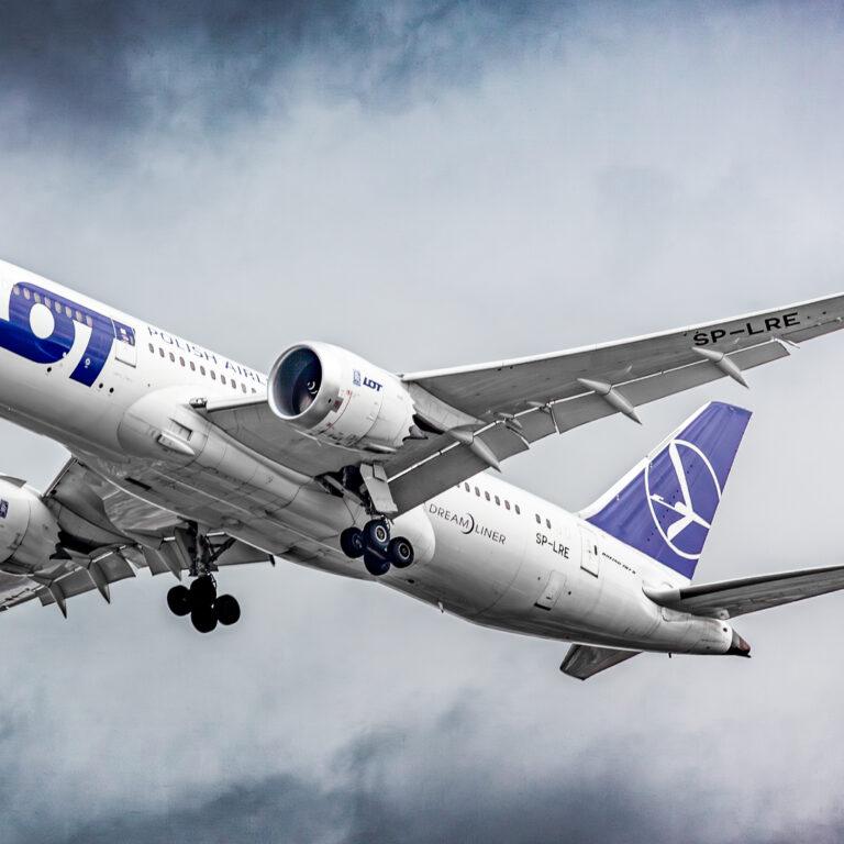 LOT na finiszu przejęcia Smartwings? To może być konieczność. Europejskie niebo się konsoliduje