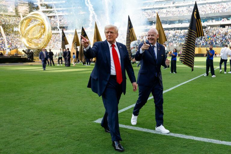 Prezydent USA Donald Trump oraz prezes FIFA Gianni Infantino