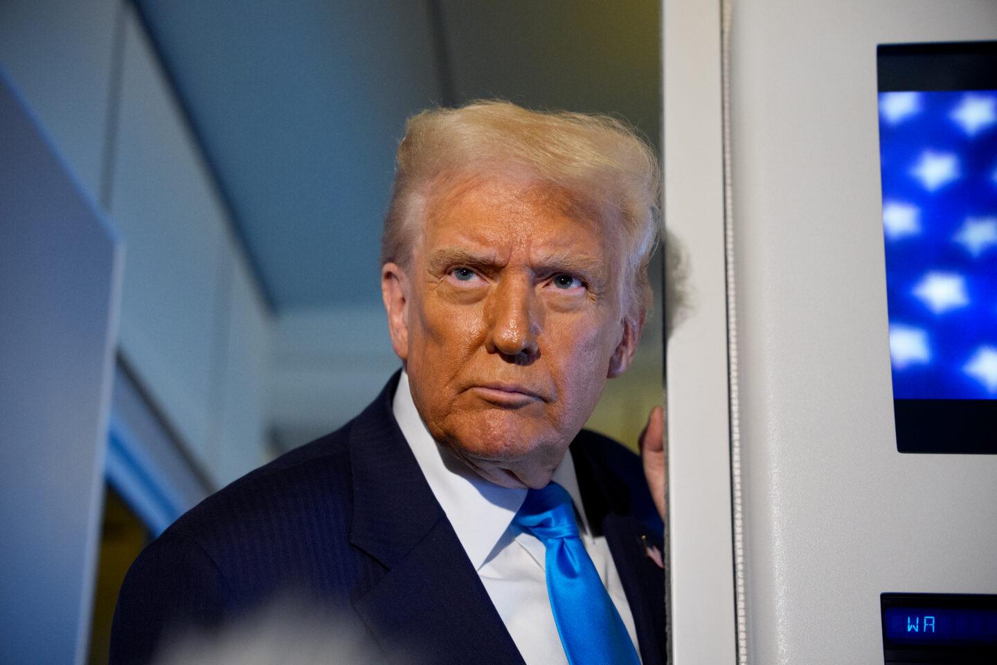 Zdjęcie przedstawia prezydenta USA Donalda Trumpa