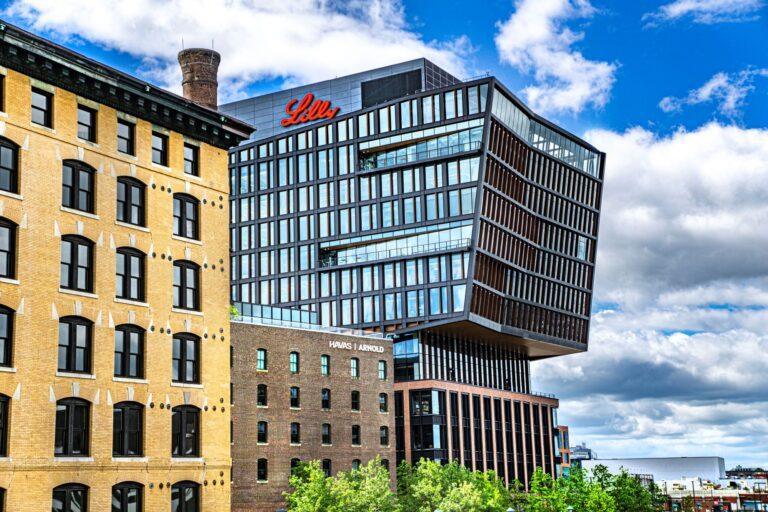 Na zdjęciu centrum badawcze Eli Lilly w Bostonie w USA