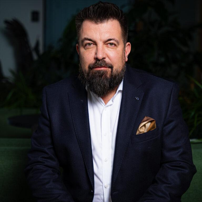 Czeski ubezpieczyciel kończy porządki w Polsce. Plan minimum? Pięciokrotny wzrost udziału w rynku OC. Oto jaki ma plan