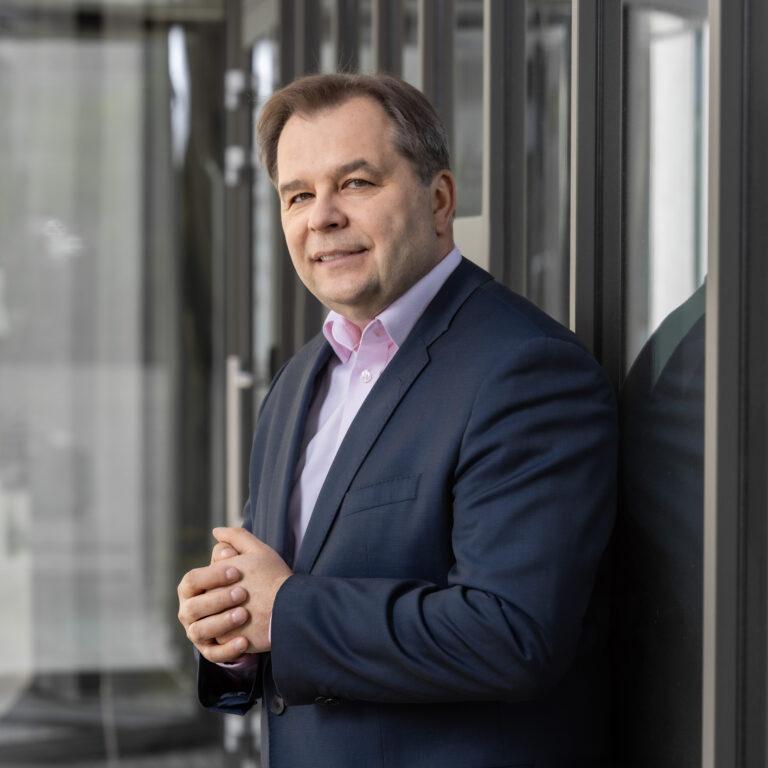 Sebastian Mikosz: Pora, by państwo zainwestowało w Pocztę Polską. Przez 20 lat jej nie dostrzegało (WYWIAD)