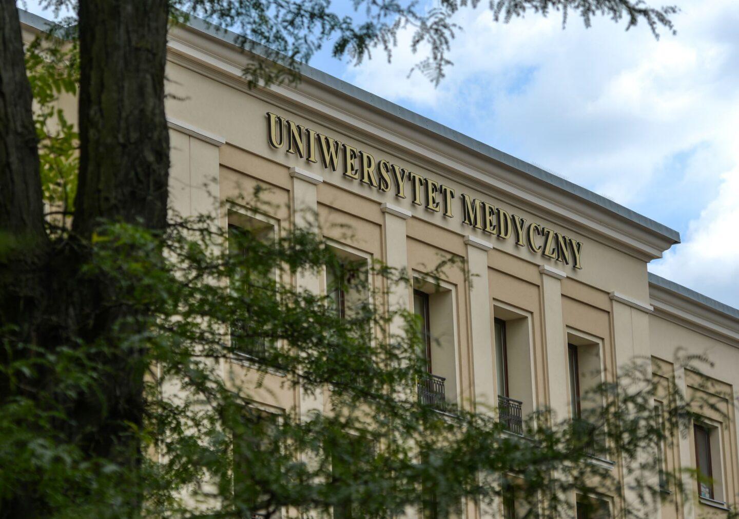 Zdjęcie przedstawia Uniwersytet Medyczny w Lublinie