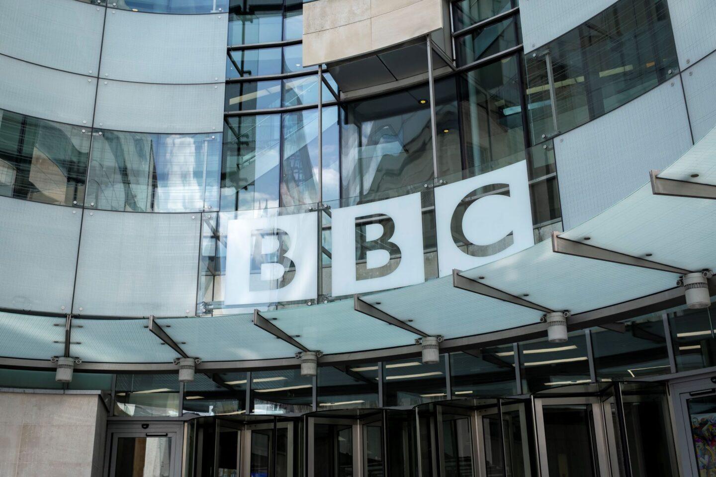 Na zdjęciu siedziba BBC