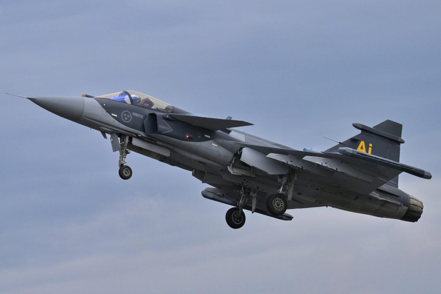 Na zdjęciu Saab JAS-39E Gripen w trakcie pokazów w Anglii, lipiec 2025 r.