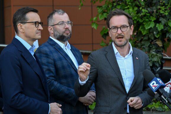 Politycy PiS-u się nie kryją. Partyjne spory wychodzą na zewnątrz